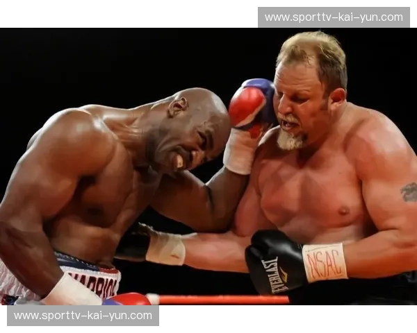 铁拳撞击金钟罩：泰森与一龙，谁才是人类战斗力的最终幻象？